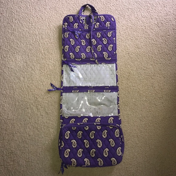 Vera Bradley Simply Violet Hanging Cos Bag - Picture 3 of 8